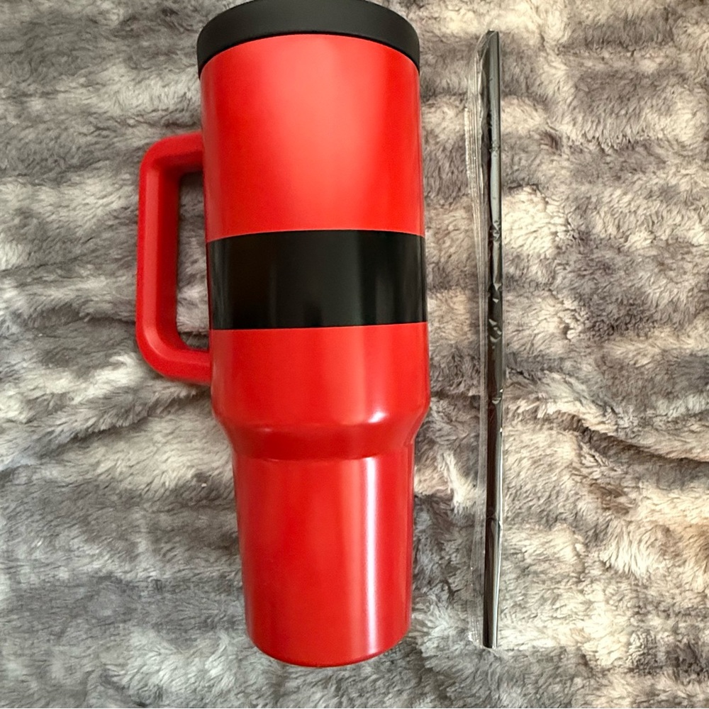 Hallmark Santa Tumbler with Straw - Picture 2 of 3